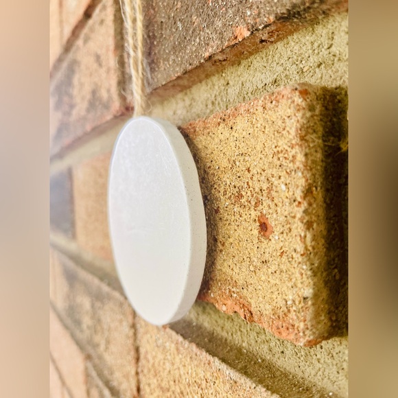 *Grandma Round Cardinal Ornament - Picture 5 of 12